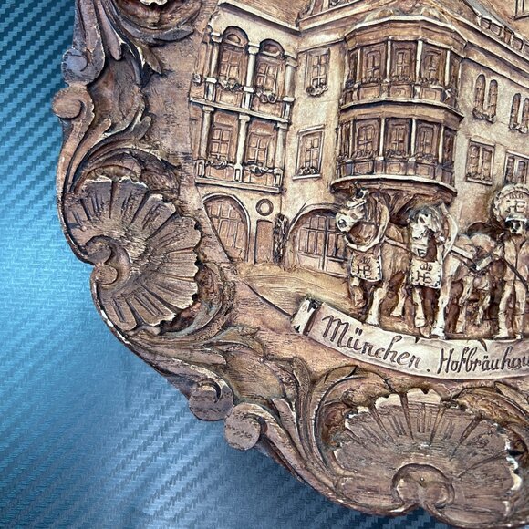 Handcrafted Wood Resin 3D Carved Wall Plaque Plate München Hofbräuhaus Germany - Picture 4 of 10